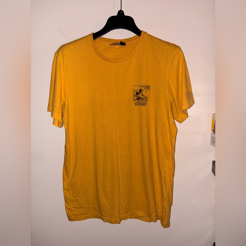 Cotton On Japanese Disney tee size large